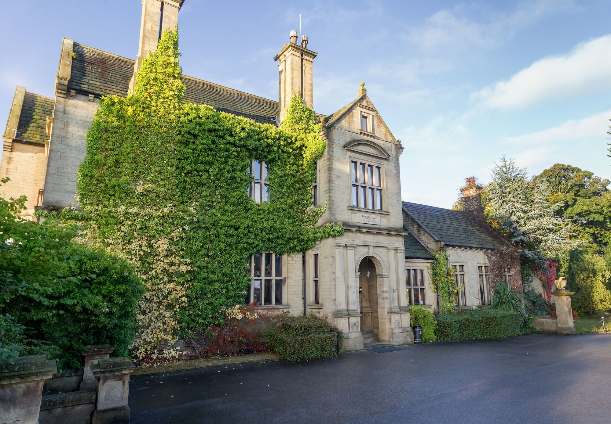 Bagden Hall Hotel Scissett Eksteriør bilde